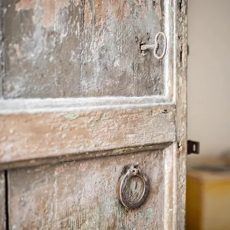 Bed & Breakfast Palazzo Briganti 3*