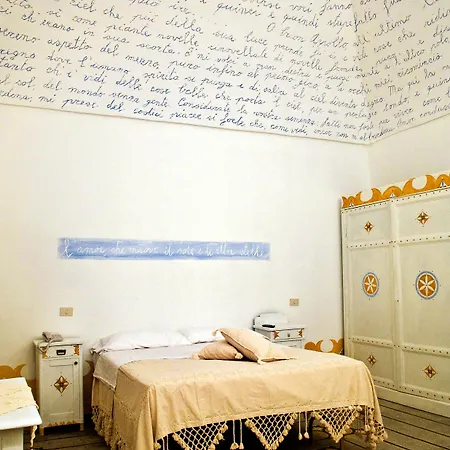 Palazzo Briganti Bed & Breakfast