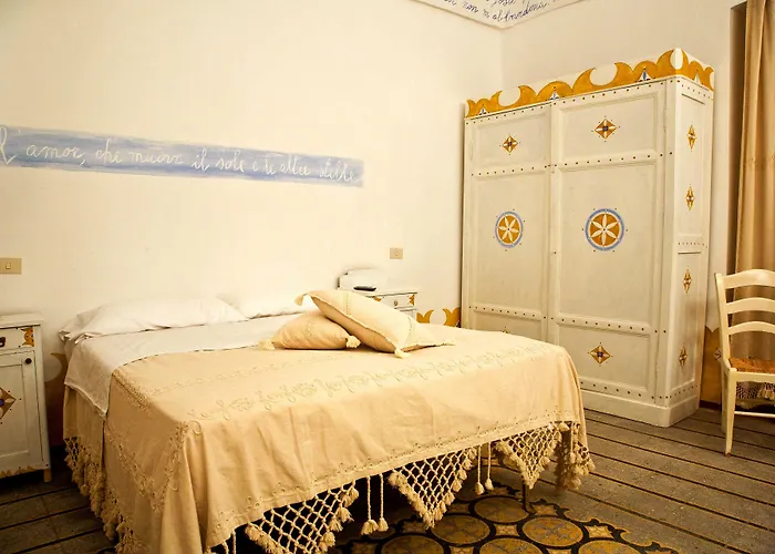 Palazzo Briganti 3* Racale