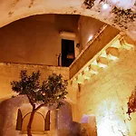 Bed & Breakfast Palazzo Briganti 3*