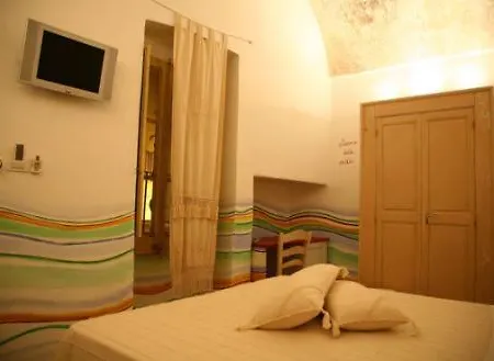 Palazzo Briganti Bed & Breakfast 3*
