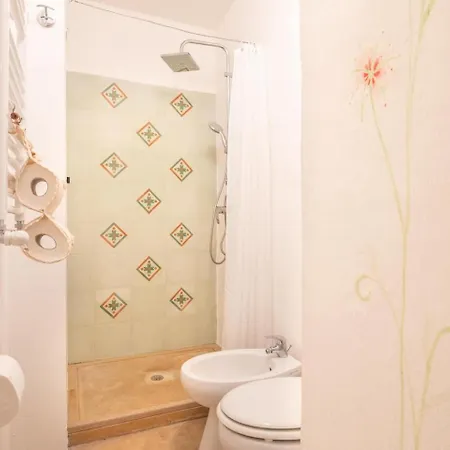 Bed & Breakfast Palazzo Briganti 3*