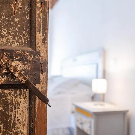 Palazzo Briganti Bed & Breakfast