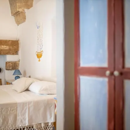 Palazzo Briganti Bed & Breakfast Racale