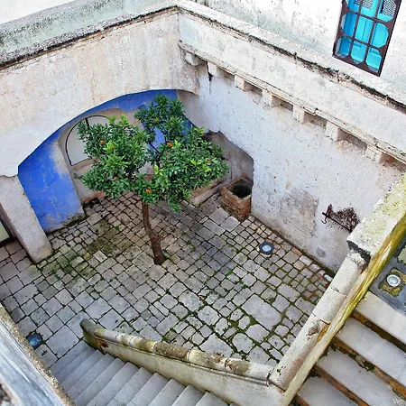 Palazzo Briganti Bed & Breakfast 3*